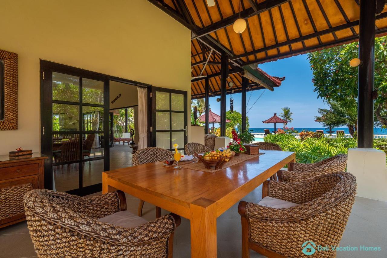 Villa Namaste - Beachfront At Lovina 10P, Pool, Bbq Banjar  エクステリア 写真