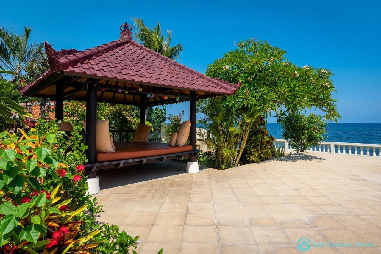 Villa Namaste - Beachfront At Lovina 10P, Pool, Bbq Banjar  エクステリア 写真