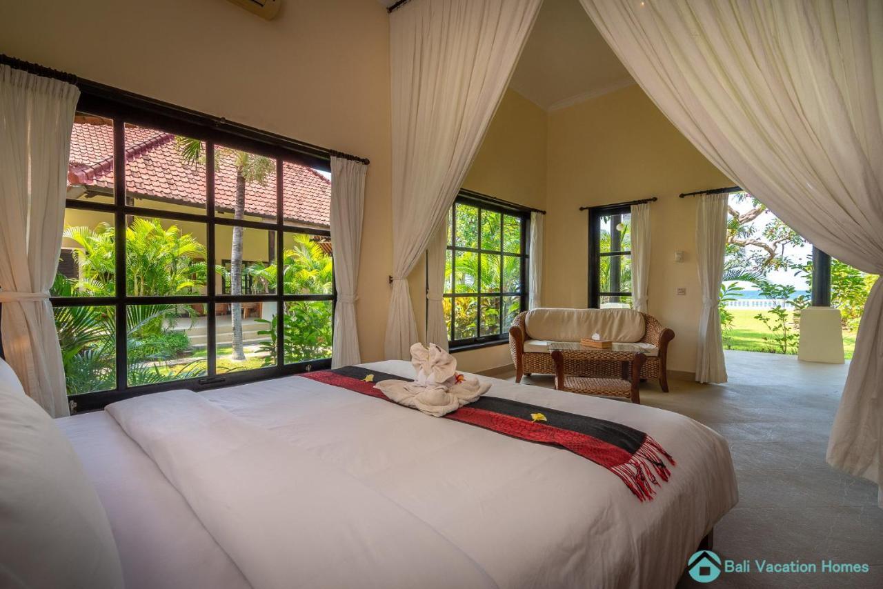 Villa Namaste - Beachfront At Lovina 10P, Pool, Bbq Banjar  エクステリア 写真