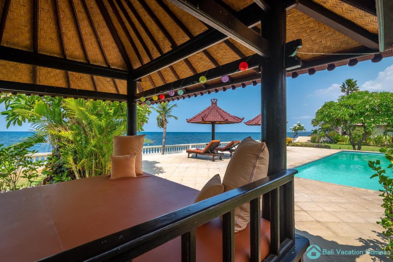 Villa Namaste - Beachfront At Lovina 10P, Pool, Bbq Banjar  エクステリア 写真