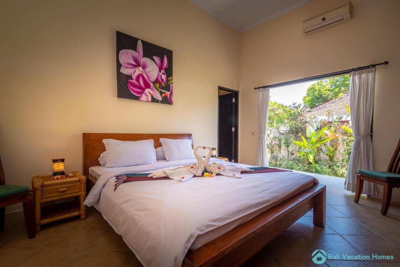 Villa Namaste - Beachfront At Lovina 10P, Pool, Bbq Banjar  エクステリア 写真