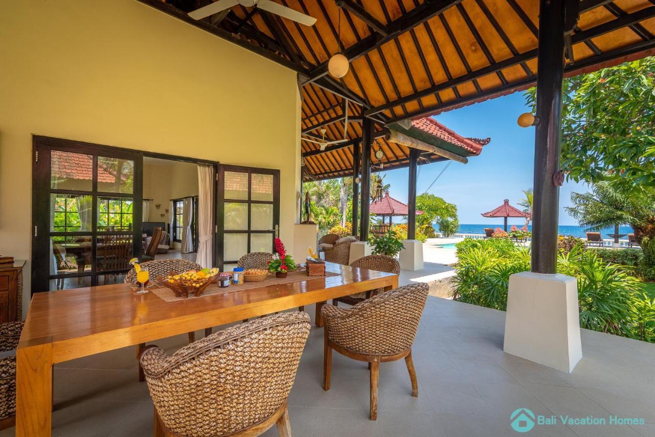 Villa Namaste - Beachfront At Lovina 10P, Pool, Bbq Banjar  エクステリア 写真