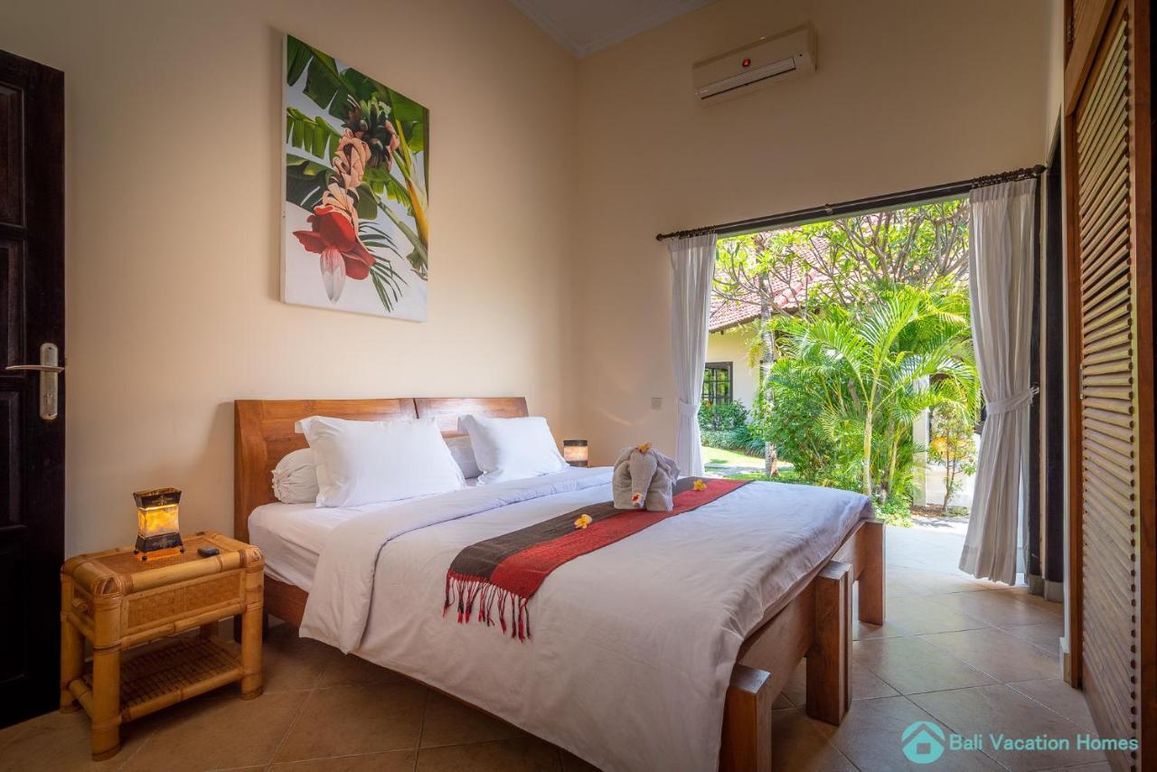 Villa Namaste - Beachfront At Lovina 10P, Pool, Bbq Banjar  エクステリア 写真